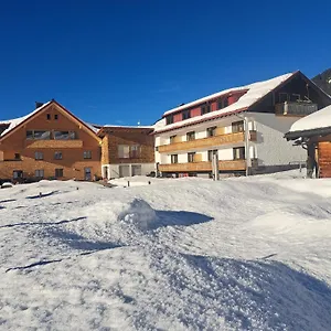 Gasthof Almhof Lässer