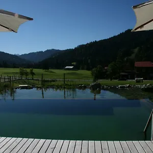 Gasthof Almhof Lässer